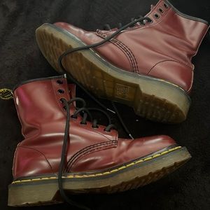 Dr. Martens. Burgundy. 8 eyelet. 1460 Boots. Smooth.